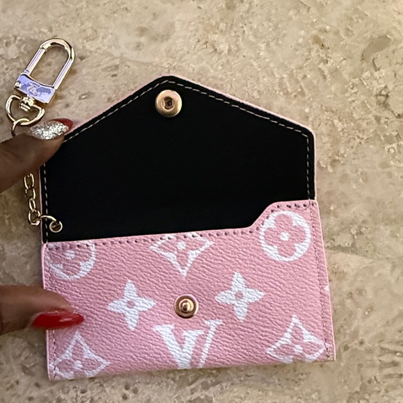 Elegant Pink Key & Card Holder Set - Picture 2 of 2